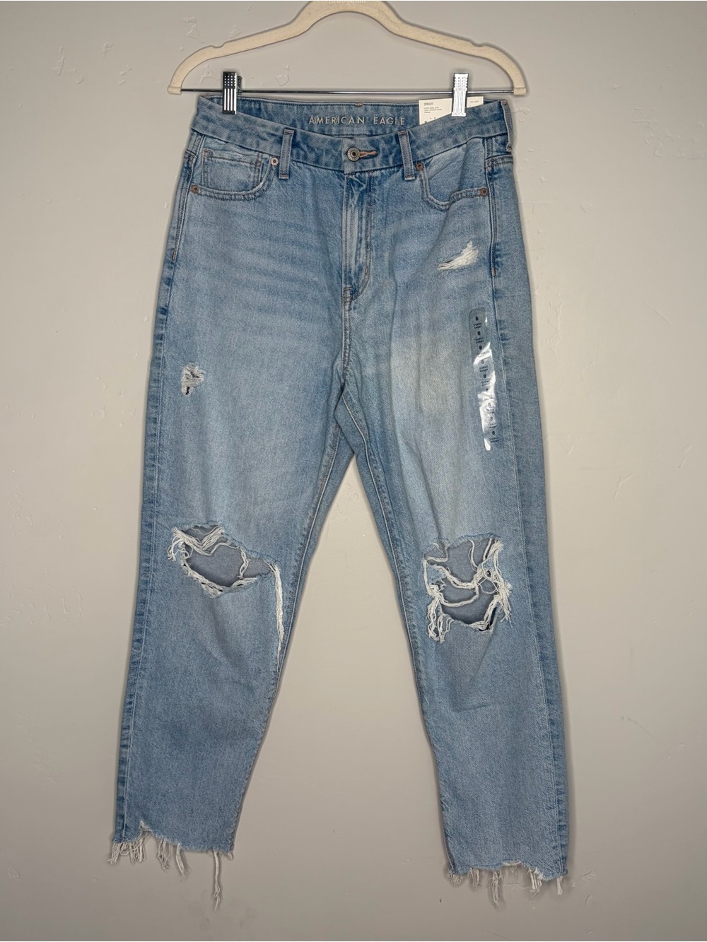 NWT American Eagle Curvy Mom Jeans Strigid 8 Short